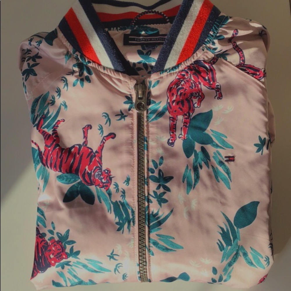 TOMMY HILFIGER kids zip up bomber jacket (animal print)